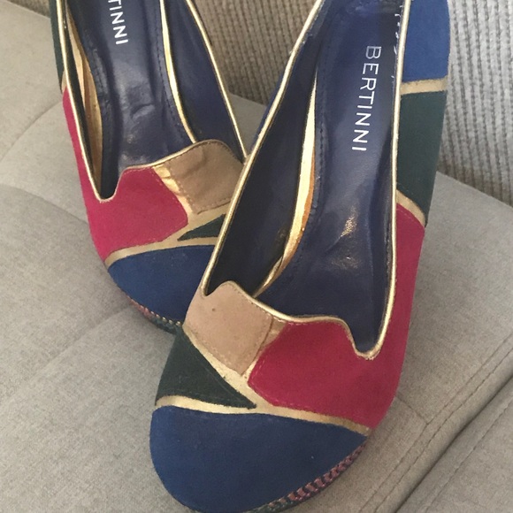 Wedge - Picture 4 of 4